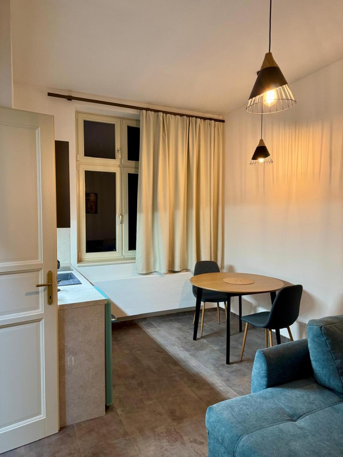 Pearl Bee Deluxe Suites Plzeň Esterno foto