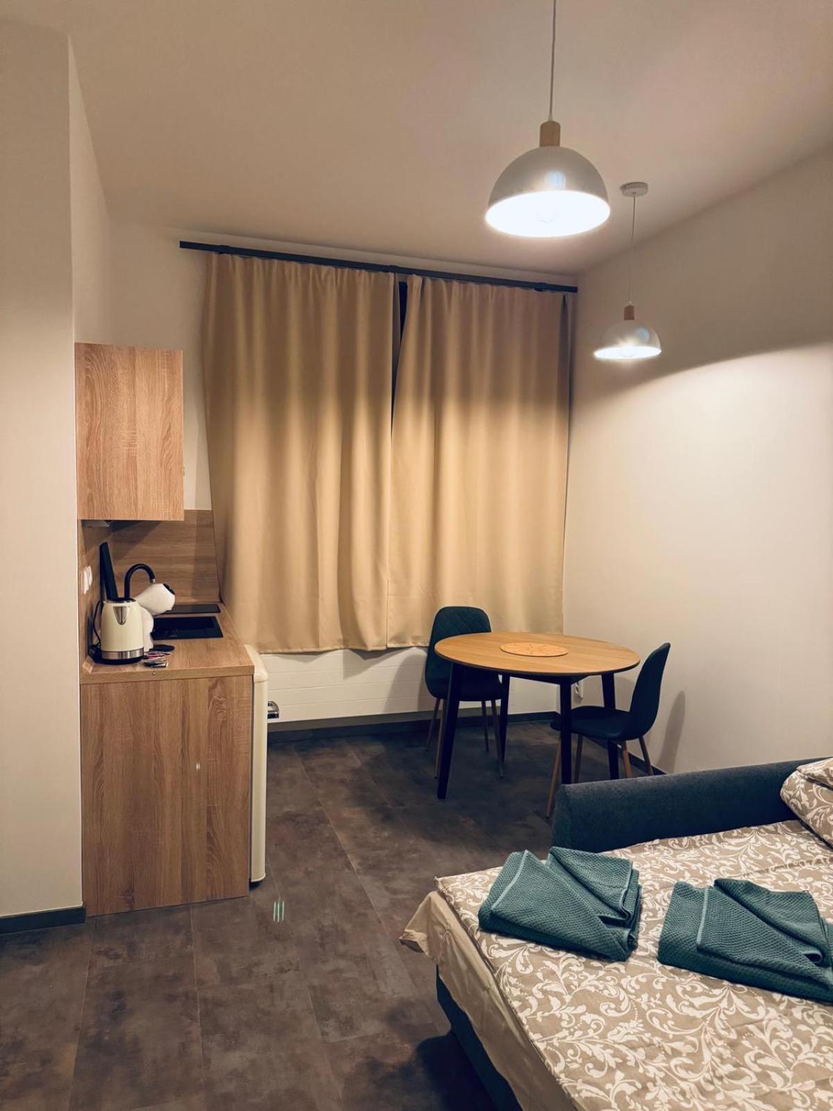 Pearl Bee Deluxe Suites Plzeň Esterno foto